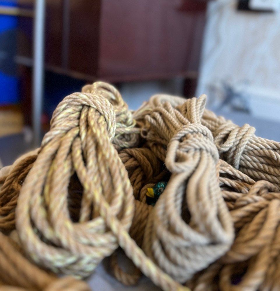 Coiled jute rope